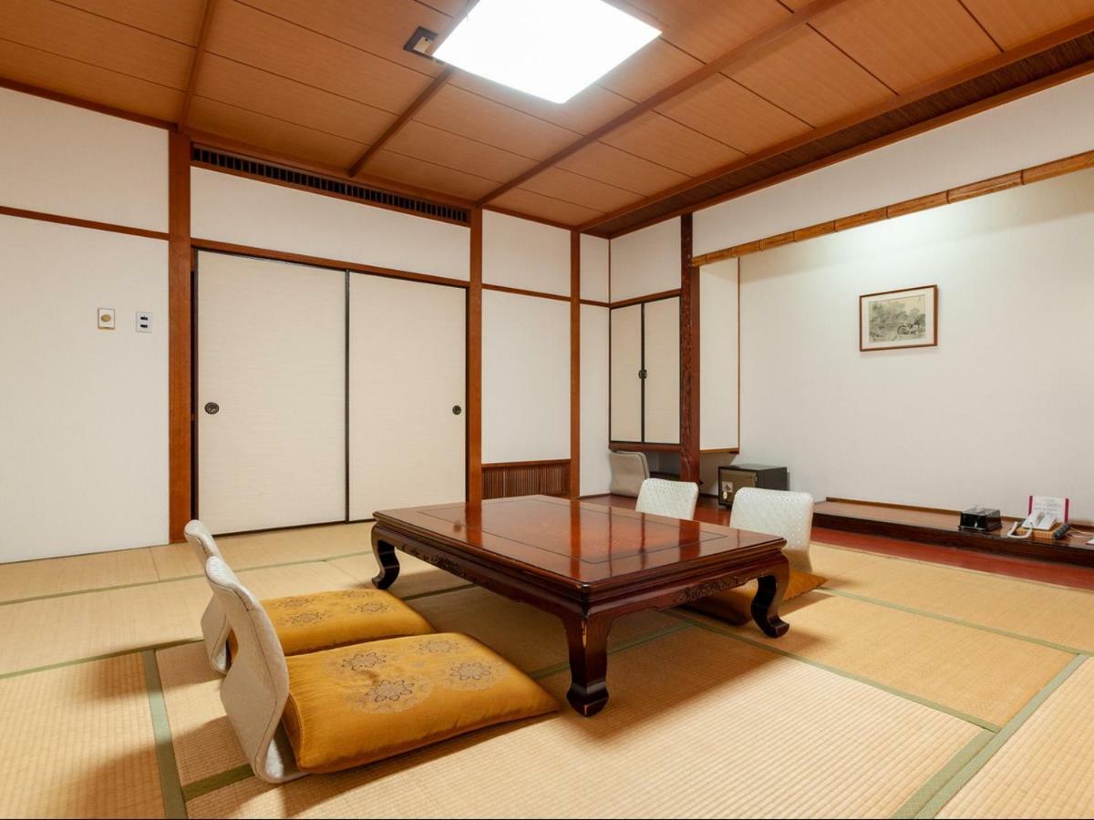 Kikuchi Grand Hotel Exterior photo